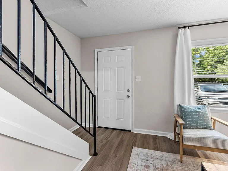 300 E McPherson Dr — Photo 15