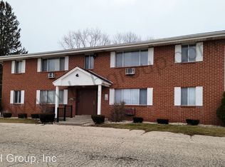 815 16th Pl APT 202, Kenosha, WI 53140
