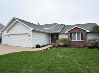 1330 Partridge Ct, Oshkosh, WI 54904