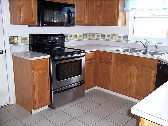 5th image of 6083 Magpie Dr