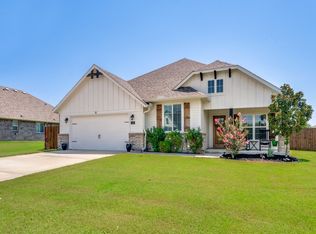 116 Kens Ct, Pilot Point, TX 76258