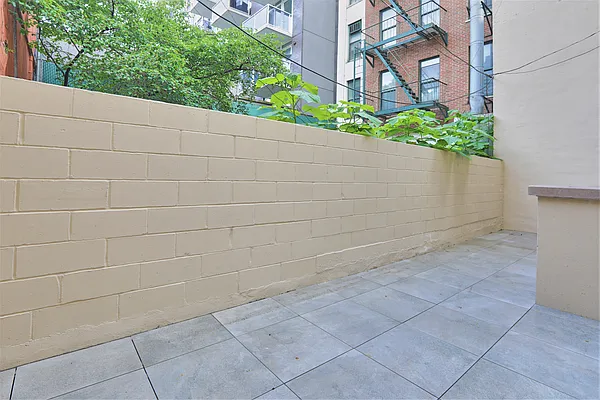 Rented by Douglas Elliman | media 6