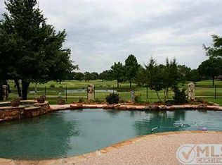 1106 Meadow Crest Ln, Mansfield, TX 76063