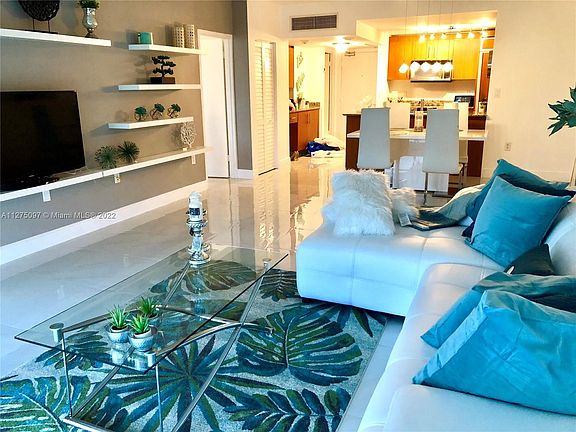 3rd image of 10275 Collins Ave APT 624
