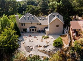 6016 Canyonside Rd, La Crescenta, CA 91214