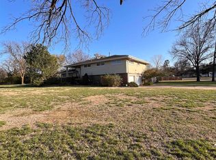 2548 N Fountain St, Wichita, KS 67220