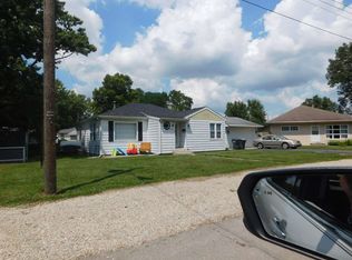 8816 W Mill Rd, Yorktown, IN 47396