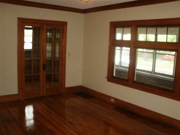 Formal dining