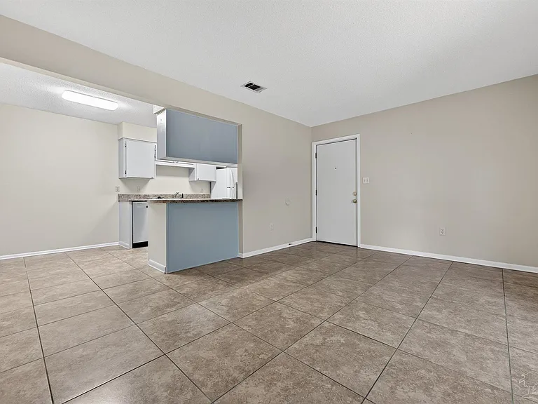 700 Palm Blvd N #D — Photo 5