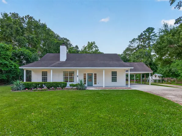 8626 Shadow Ln, Magnolia, TX 77354
