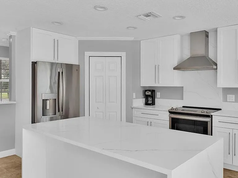 16627 Deer Path Ln — Photo 5