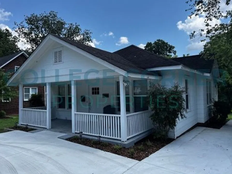 1408 Polo Rd
