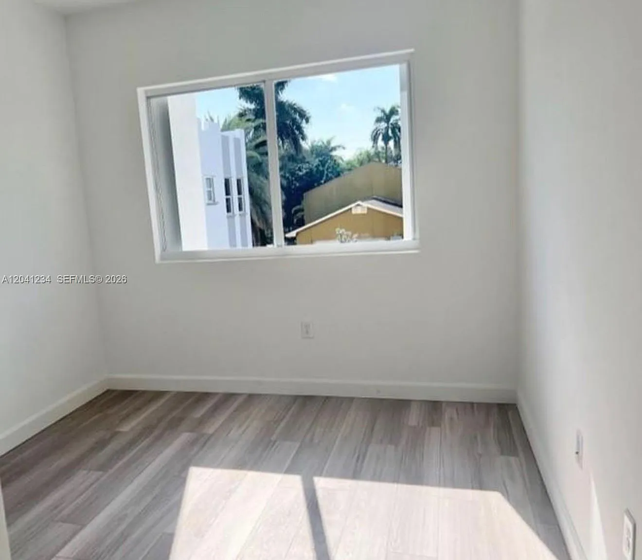 24600 SW 129th Ave — Photo 3