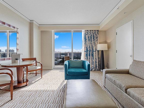 4th image of 18001 Collins Ave #1817