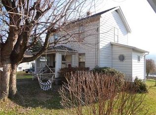 716 S 6th St, Youngwood, PA 15697