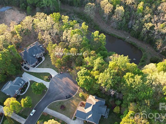 3rd image of 2409 Falling Leaf Dr #69
