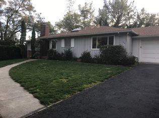 5461 Fernhoff Rd, Oakland, CA 94619