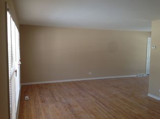 701 Lexington Dr, Chicago Heights, IL 60411