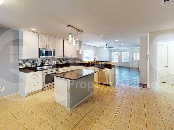 5th image of 8417 Star Thistle Dr