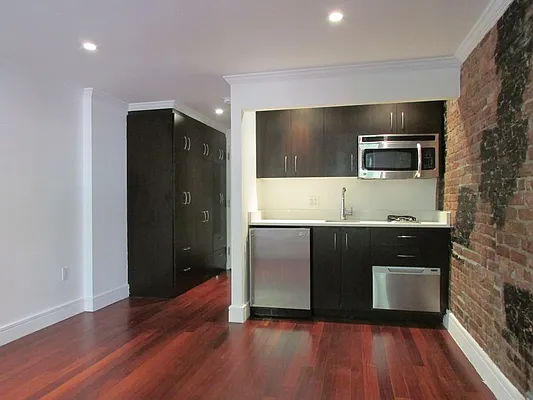 Rented by Westminster Management | media 7