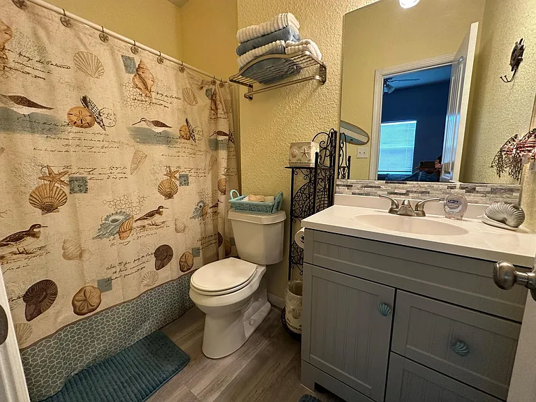 124 Howard Ave #D — Photo 31