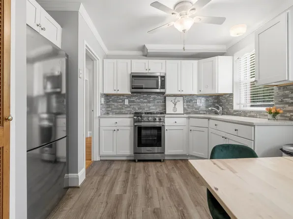 4 Oleary Way APT 74, Jamaica Plain, MA 02130