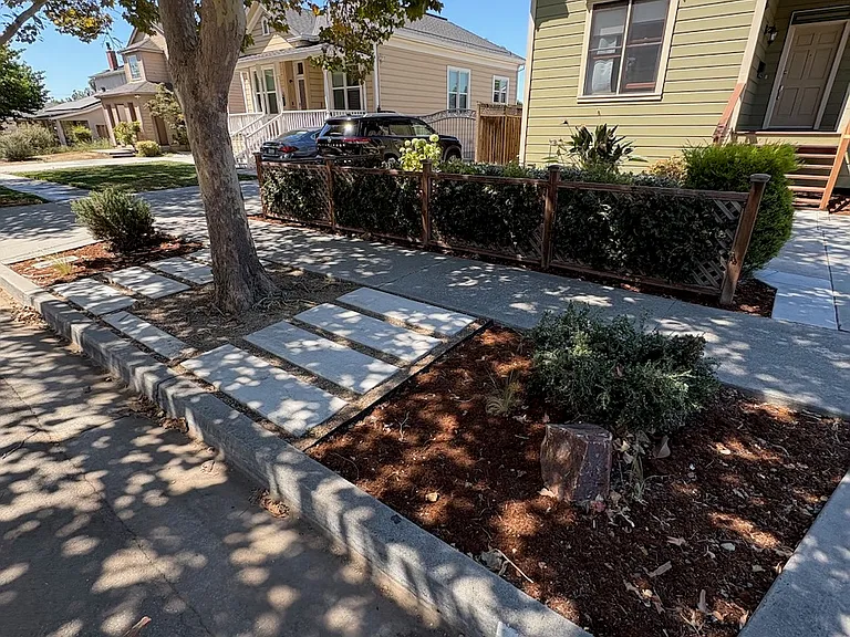 555 N 20th St — Photo 20