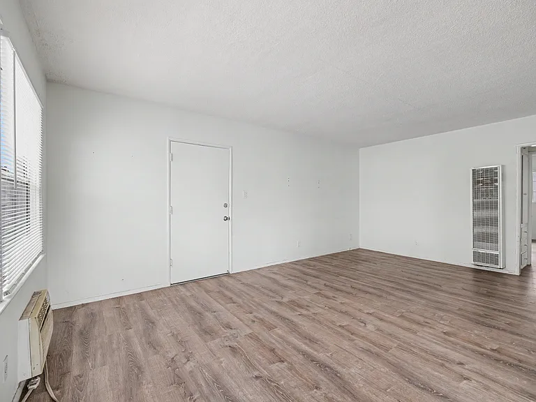 1037 N Curson Ave #7 — Photo 10