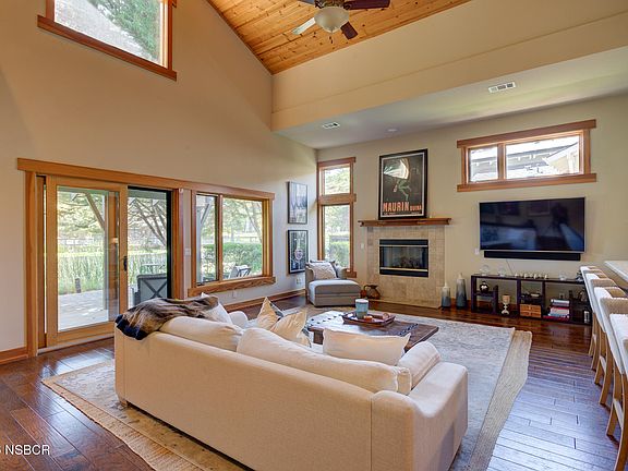 5th image of 2303 Sanderling Ct