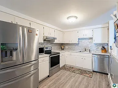 1703 Saratoga Ct — Photo 10