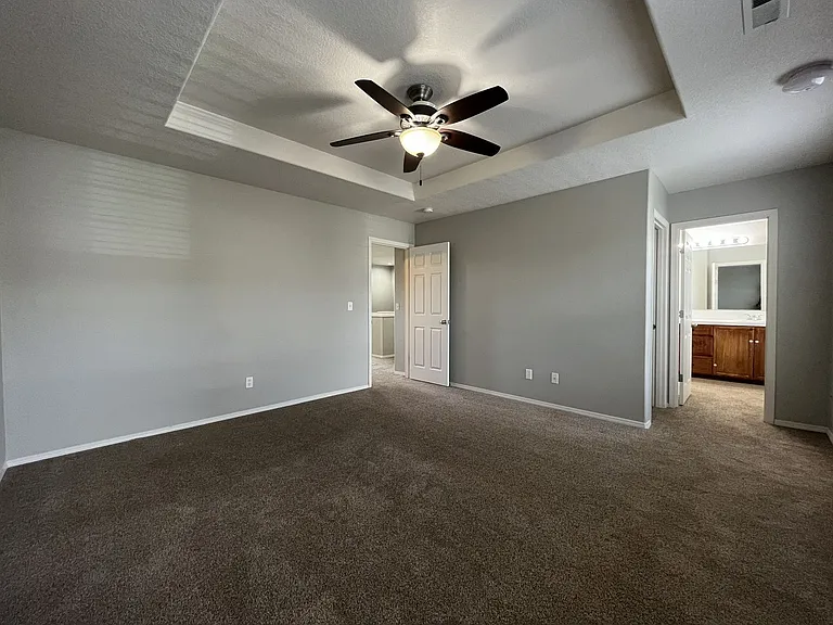 6262 NE Chestnut St — Photo 30