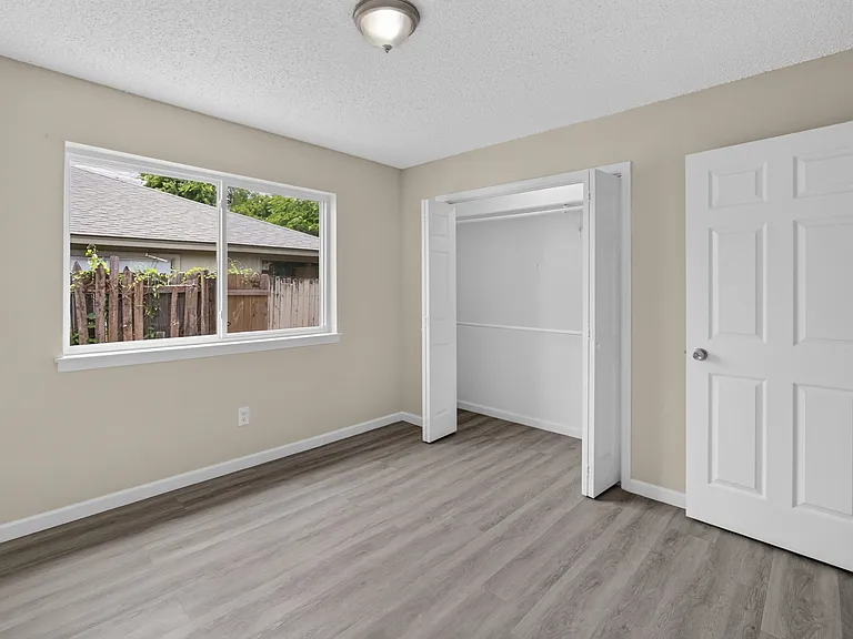 1128 Pleasant Valley Ln #1128 — Photo 13