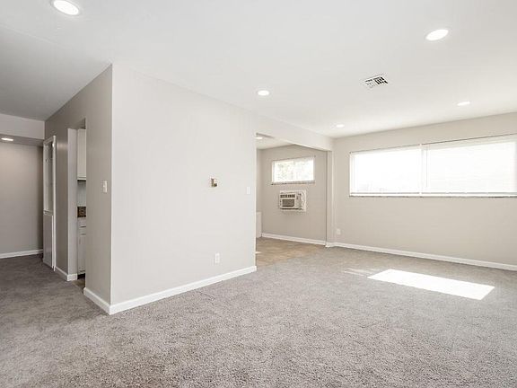 5th image of 3670 Seabrook Ave APT M