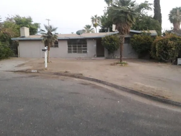 1009 Oxford Ct, Bakersfield, CA 93305