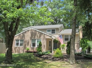 59 Sun Valley Road, Toms River, NJ 08755