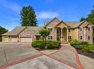 2075 Coffey Ln, Bayside, CA 95524