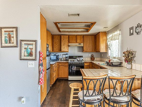 5th image of 40671 177th St E