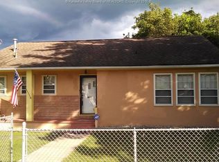 24 127th St, Chesapeake, WV 25315