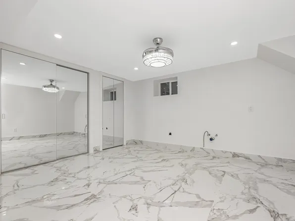 206-15 Richland Avenue image 34 of 37