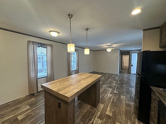 5th image of 47 Bluebird Hill Dr #200
