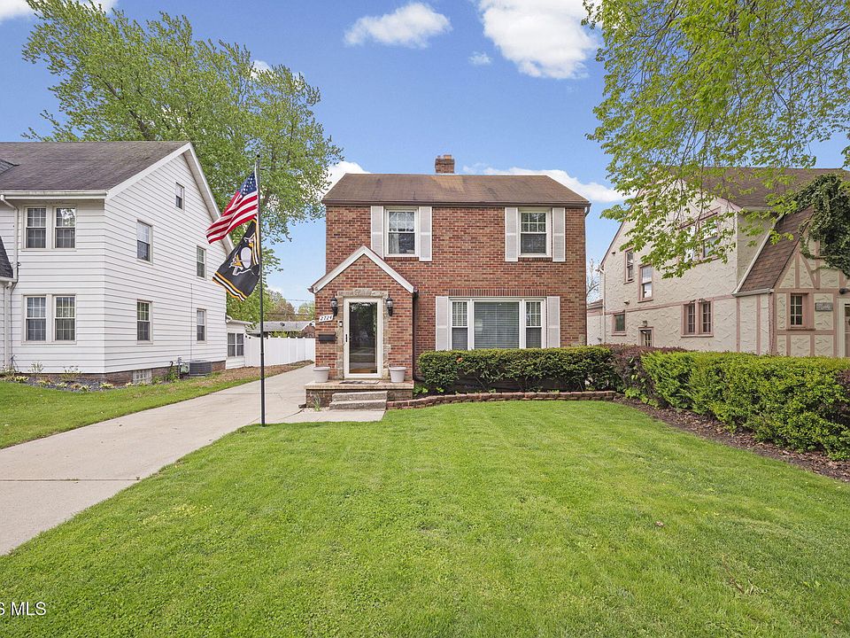 1st image of 2724 Eastmoreland Dr