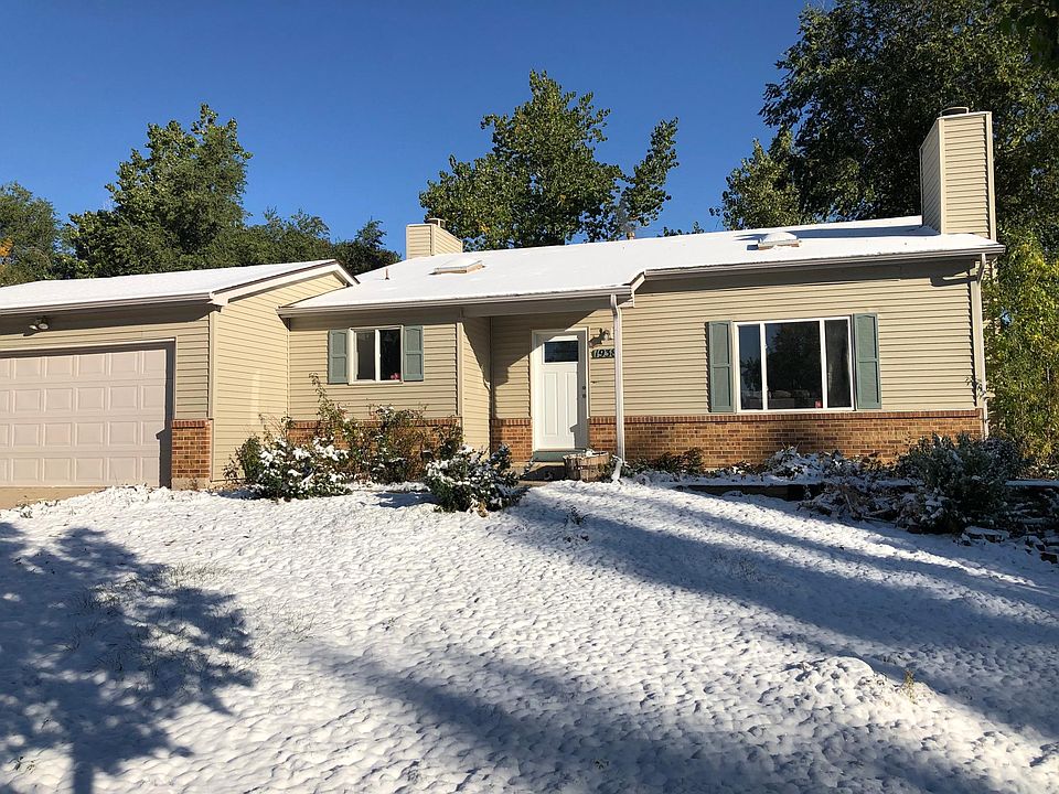 Newly renovated, Tri-Level home