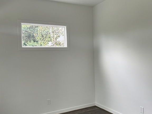 4th image of 1856 Forest Rd