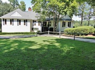 155 Duck Point Ln, Chapin, SC 29036