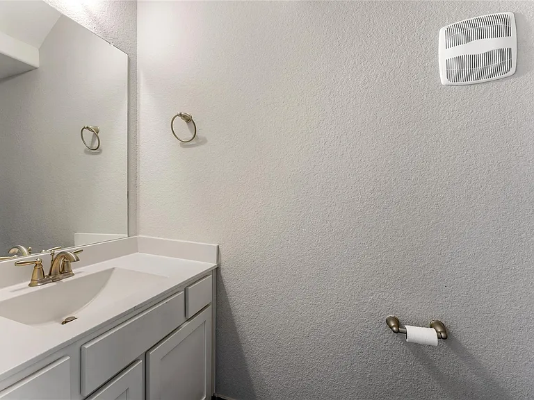 24014 Corinaldo Ct — Photo 35