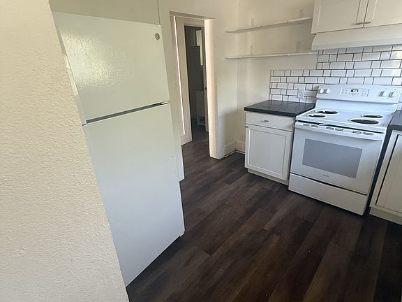 5th image of 5704 Shasta Ave