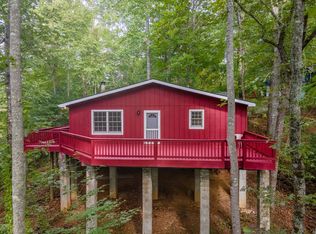 292 Indigo Ln, Franklin, NC 28734