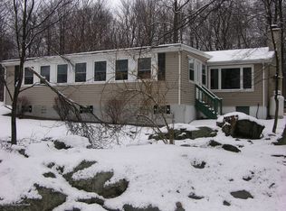 1 Tepee Dr, Pocono Lake, PA