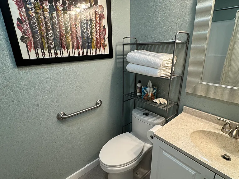 2214 Alpine Dr — Photo 7