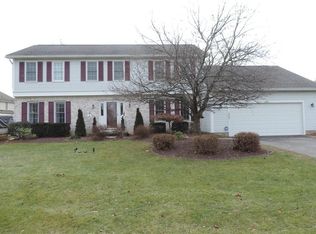 53 Paula Red Ln, Rochester, NY 14626